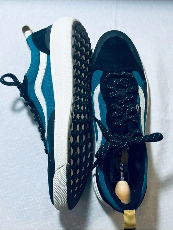 Vans UltraRange
EXO SE Ripstop
Teal/Black - Super
Comfy & Rare
Colorway 12 - Picture 7 of 11